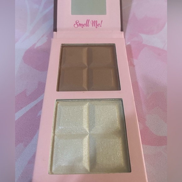 I Heart Revolution Contour Bar Palette - Picture 3 of 4